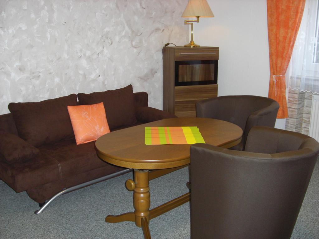 Pension Zum Köhler Schönwalde Zimmer foto